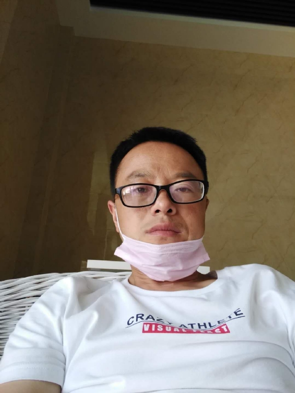 小马奔腾的第一张照片--延吉闪婚服务中心