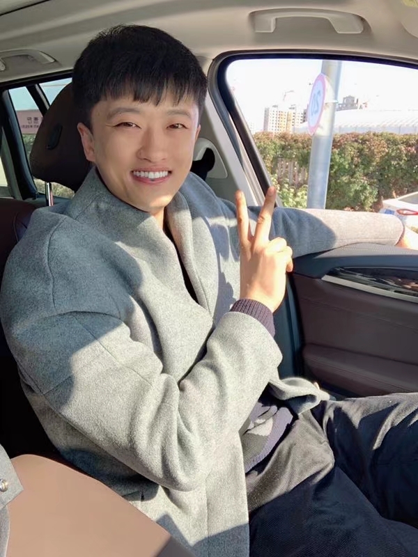 炫甫的第一张照片--延吉闪婚服务中心